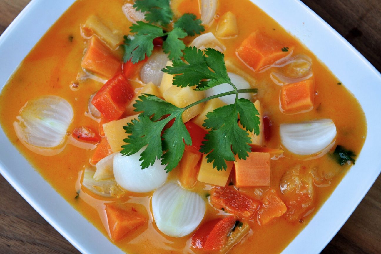Spicy Coconut Curry Soup - Real Healthy Recipes