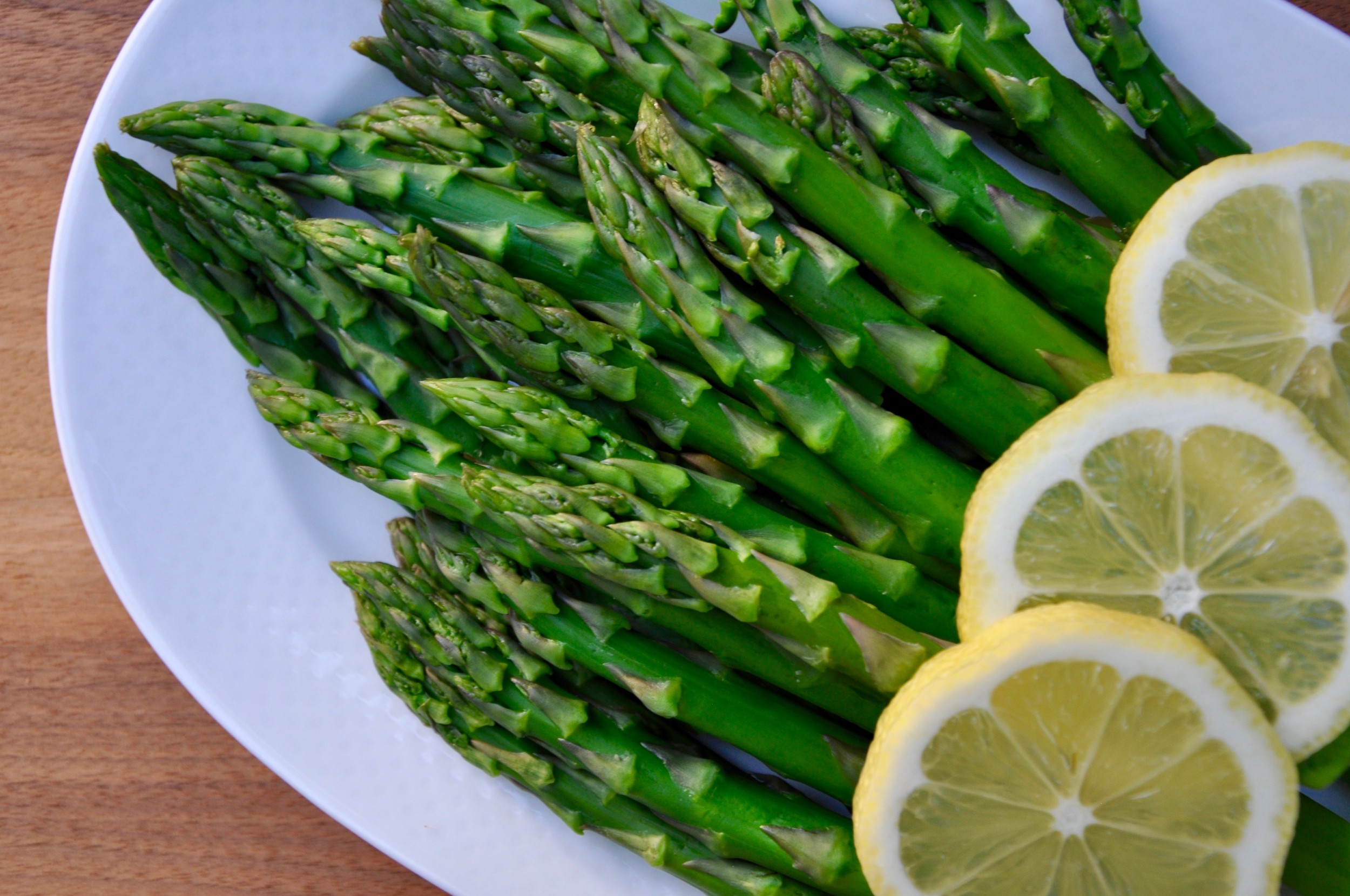 Lemon Blanched Asparagus - Real Healthy Recipes